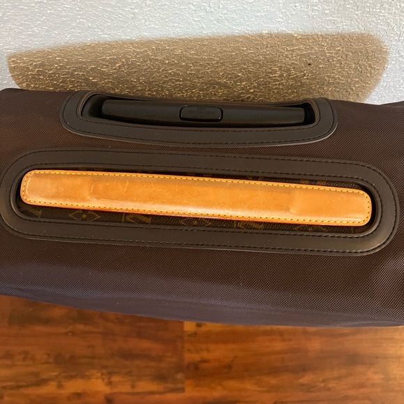 Louis Vuitton Pegase 45 - Picture 3 of 8